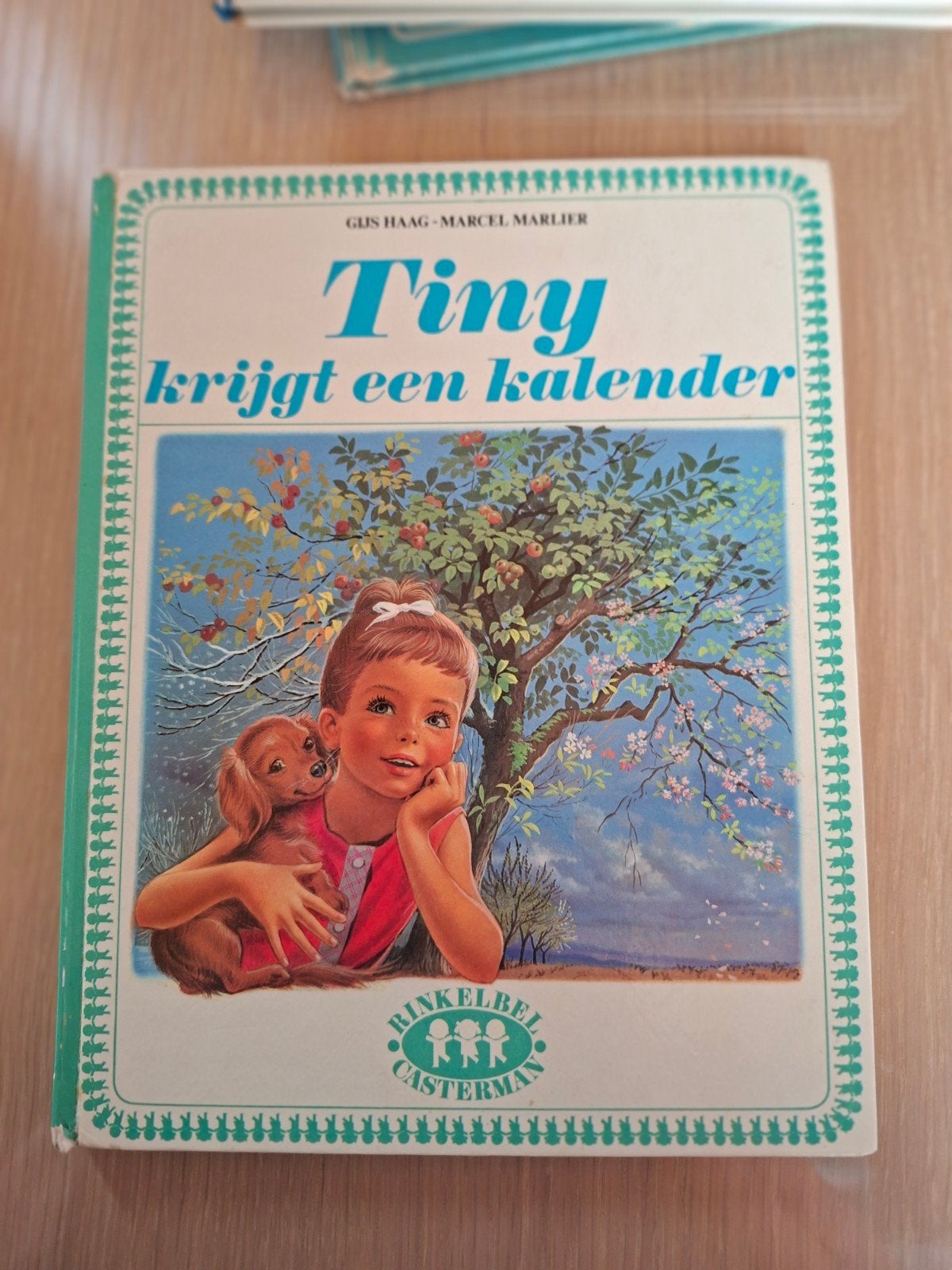 Tiny krijgt een kalender, Verzamelen, Speelkaarten, Jokers en Kwartetten, Ophalen