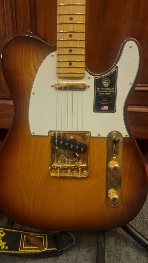 Fender 75th Anniversary Commemorative Telecaster, Musique & Instruments, Instruments à corde | Guitares | Électriques, Enlèvement ou Envoi