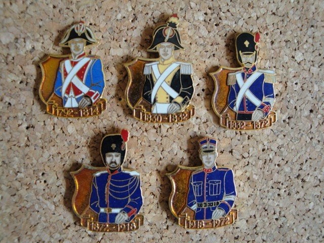 Gendarmerie-pinnen uit de Uniform-serie, Ophalen of Verzenden, Zo goed als nieuw, Speldje of Pin