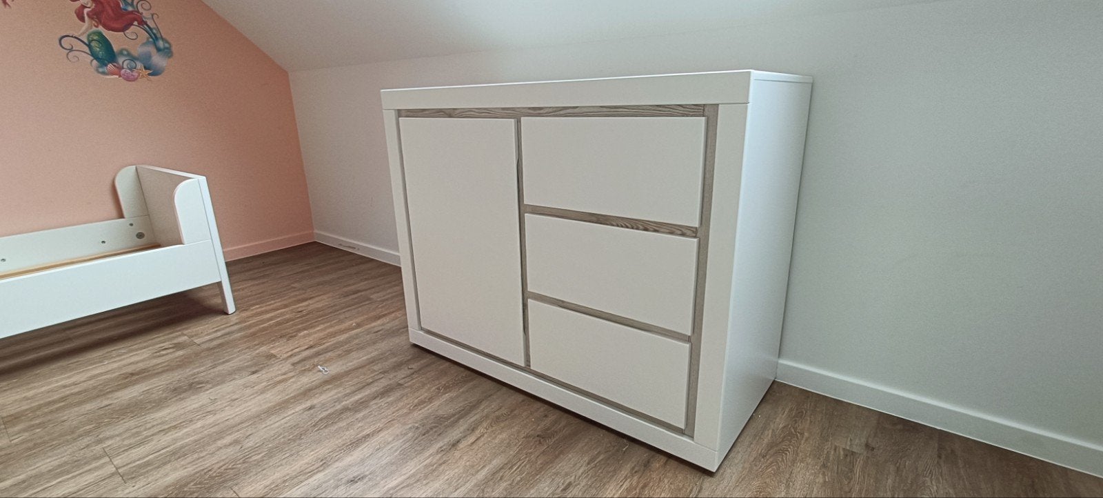 Commode kast, wit, Ophalen
