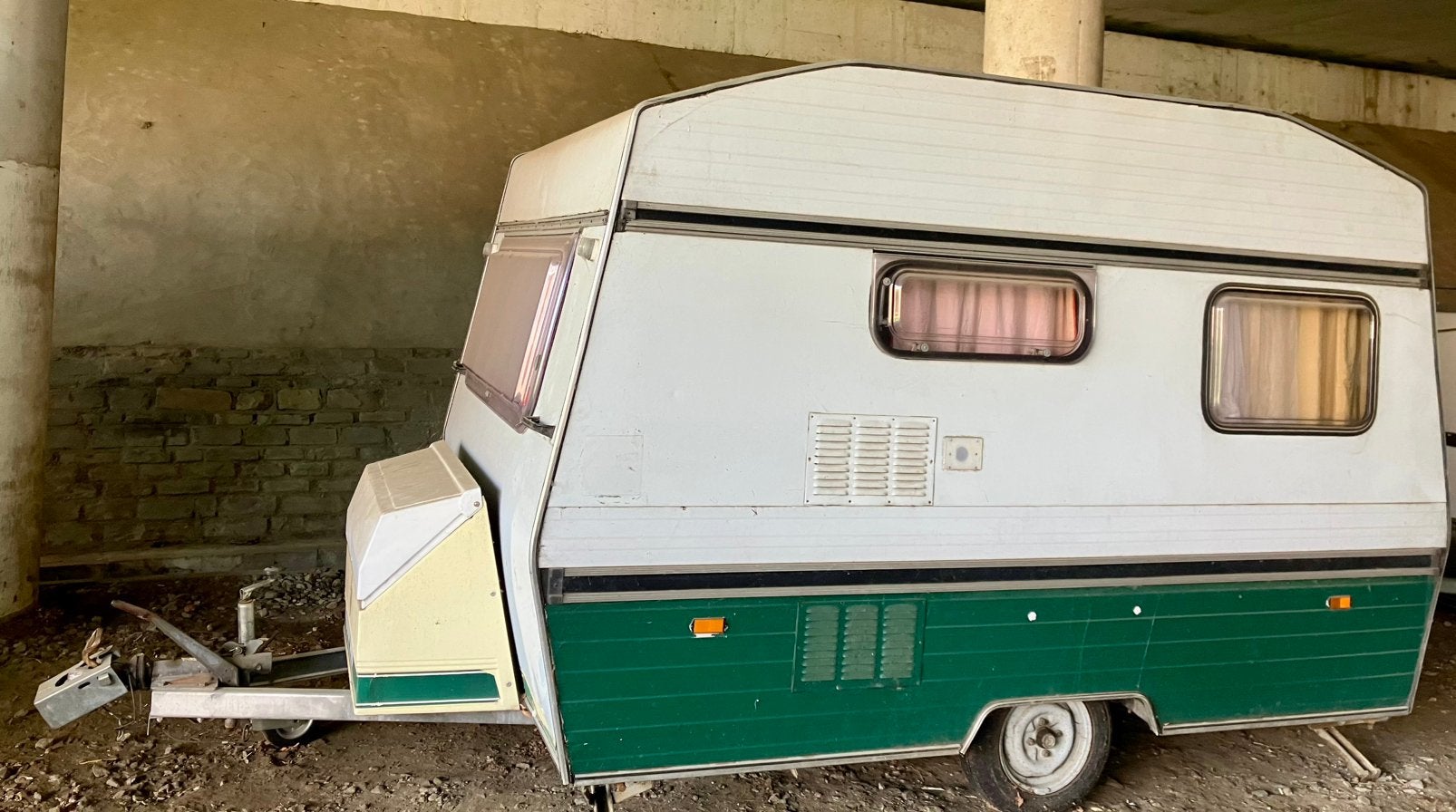 Essieu Bürstner Flipper, Caravanes & Camping, Particulier, Bürstner, Jusqu'à 2, Roue de secours