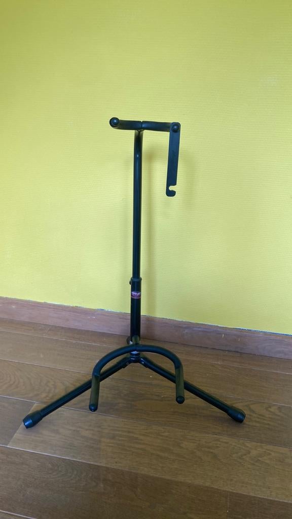 Porte guitare Stagg, Musique & Instruments, Enlèvement, Comme neuf, Pied, Guitare