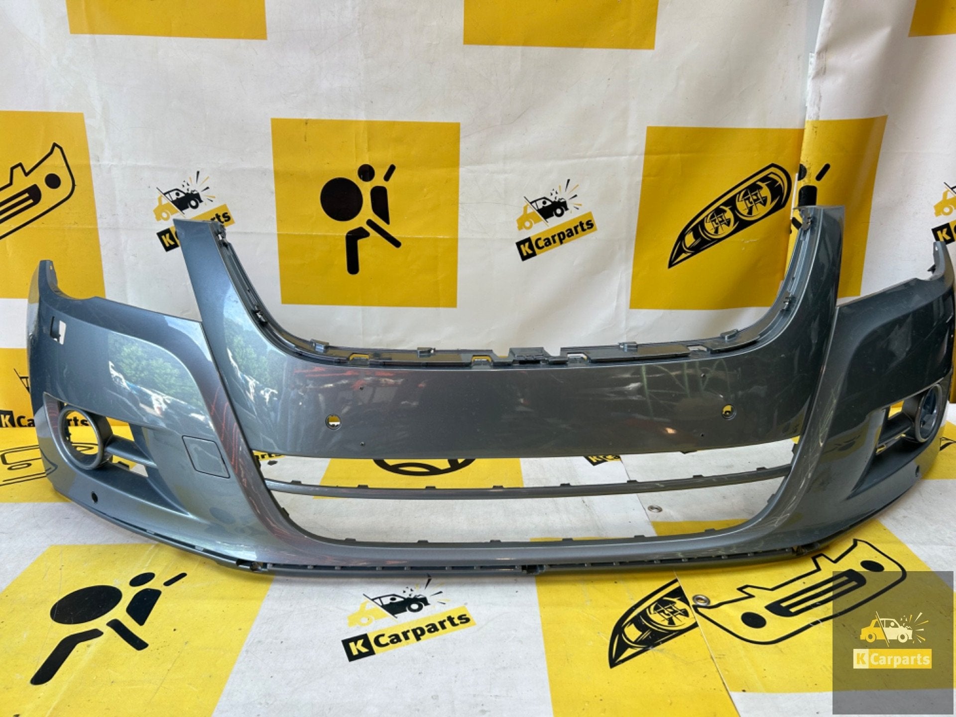 Volkswagen Tiguan voorbumper 5n0807221 bumper 6xPDC KLS, Info@fabrikant.eu, Bumper, Fabrikant BV, Gebruikt