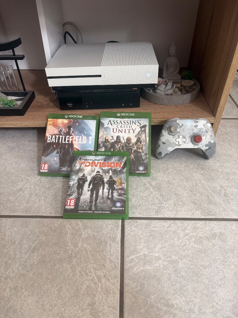 Xbox one s 1TB + 1 controller en 3 games, Enlèvement ou Envoi, Avec 1 manette, Xbox One, Utilisé