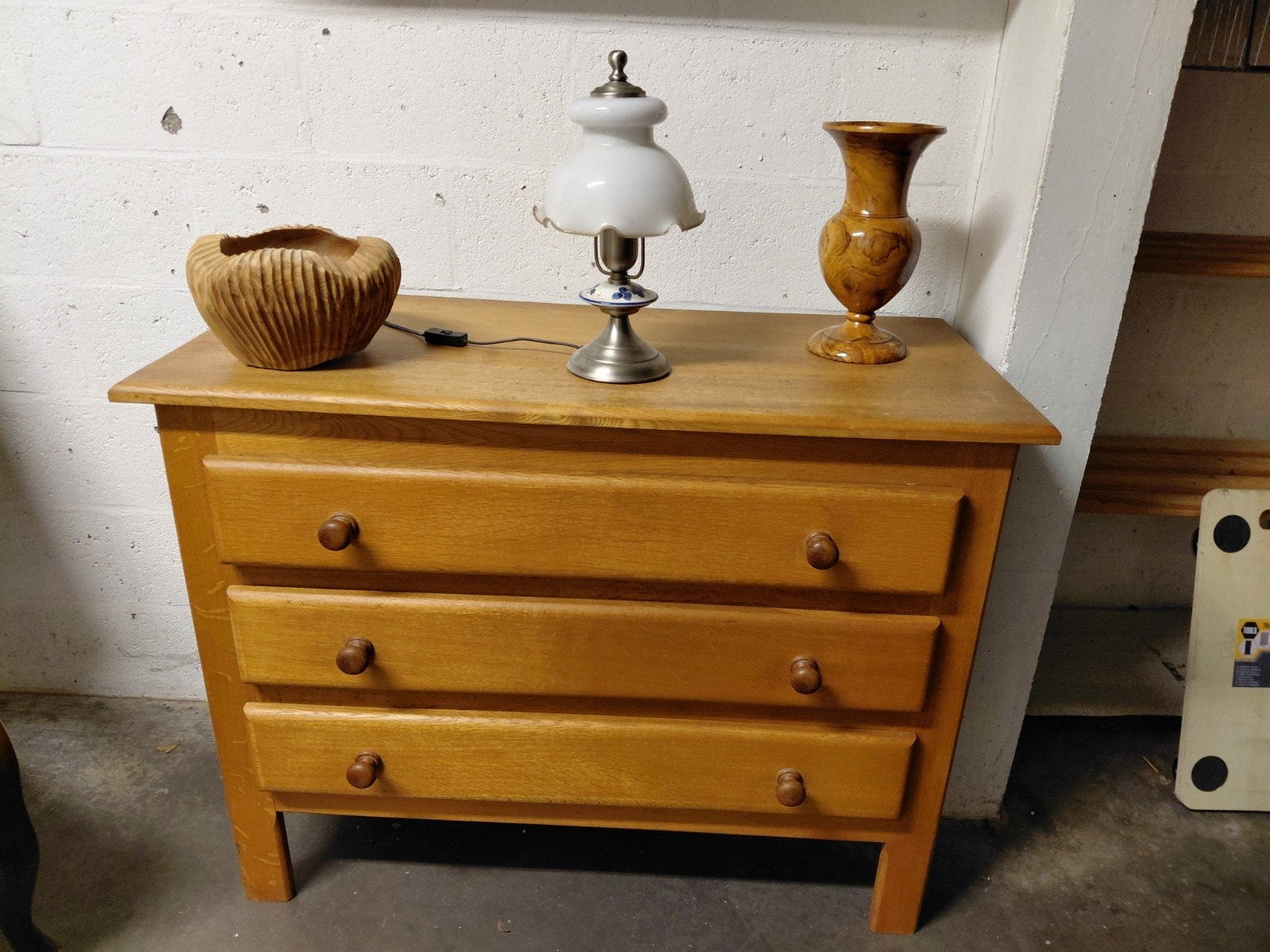Commode 107 x 49 x 82 cm
hauteur.
toujours en bon état.
af t, Maison & Meubles, Enlèvement