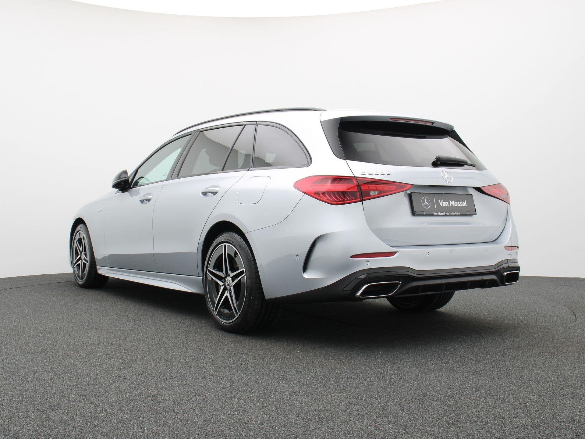 Mercedes-Benz C 300 e AMG Line Estate + PANORAMISCH DAK + DI, Automaat, Dealer onderhouden, Zwart, 4 cilinders
