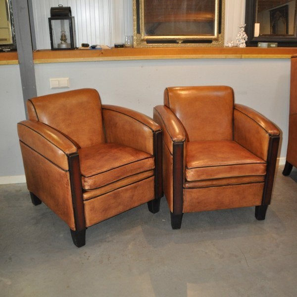 Nieuwe grote oorfauteuil in schapenleer., Ophalen