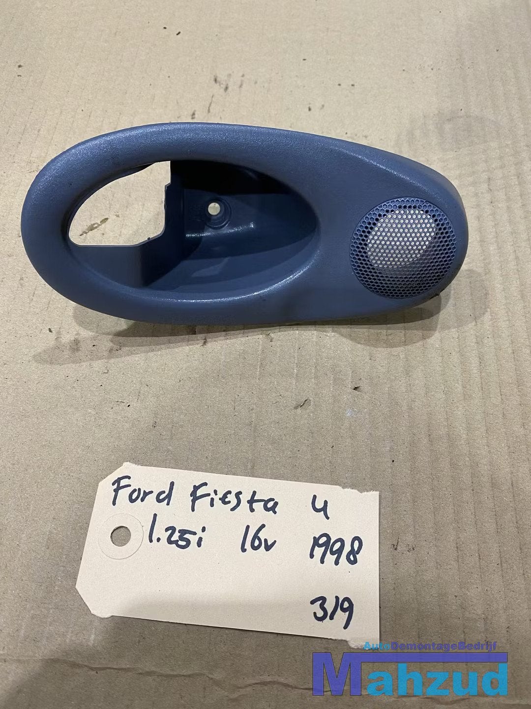FORD FIESTA 4 Rechts speaker deur hendel kap 96FGA22620BDW, Info@ford.com, Ford Motor Company, American Road 1
48126  Dearborn