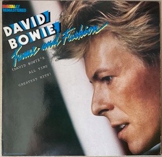 David Bowie, « Le temps et la mode », 1984, CD & DVD, Enlèvement ou Envoi, Pochette photo, Comme neuf, Chanteur-compositeur