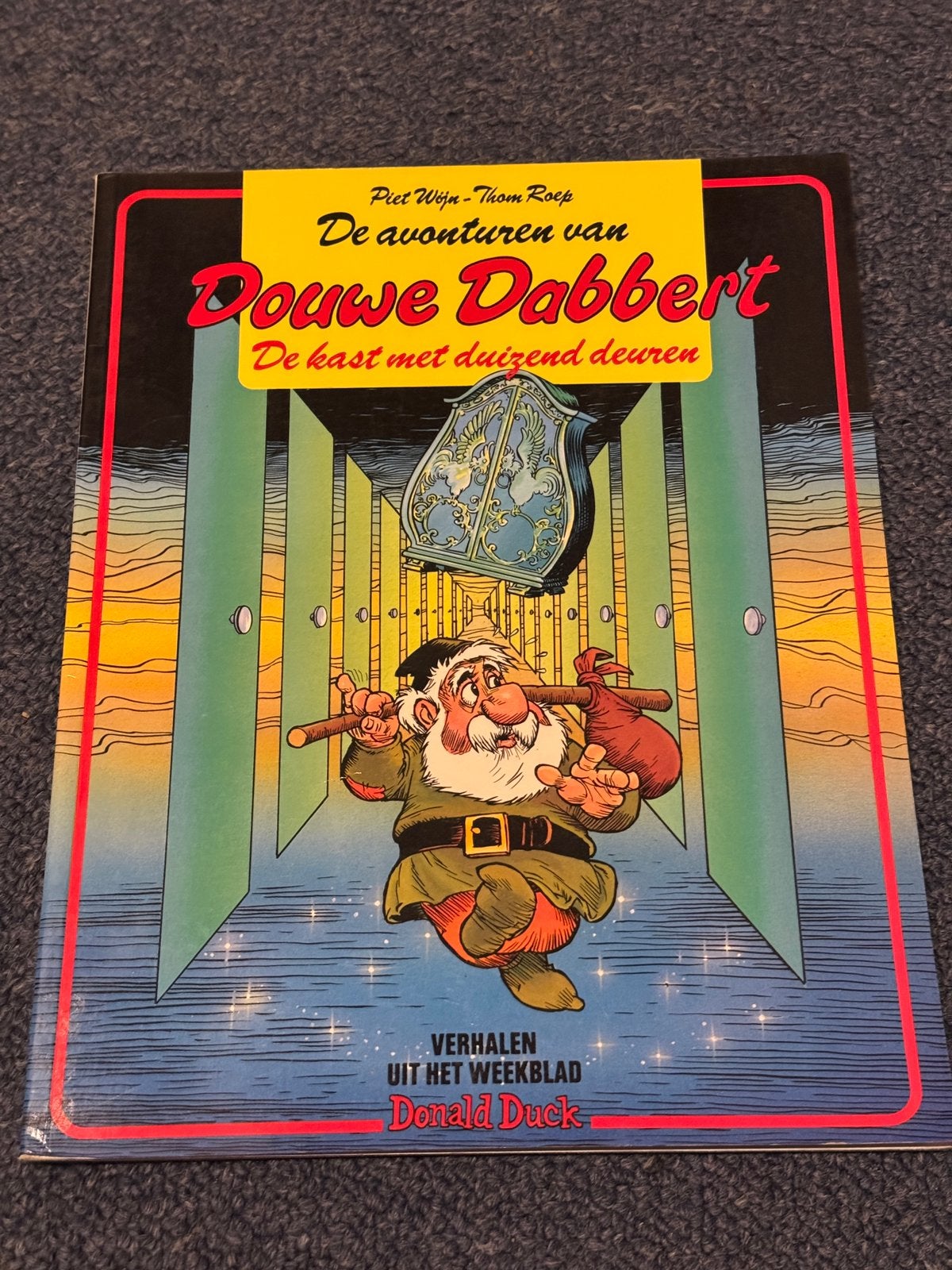 Douwe Dabbert - Kast met Duizend Deuren, Boeken, Ophalen of Verzenden, Zo goed als nieuw