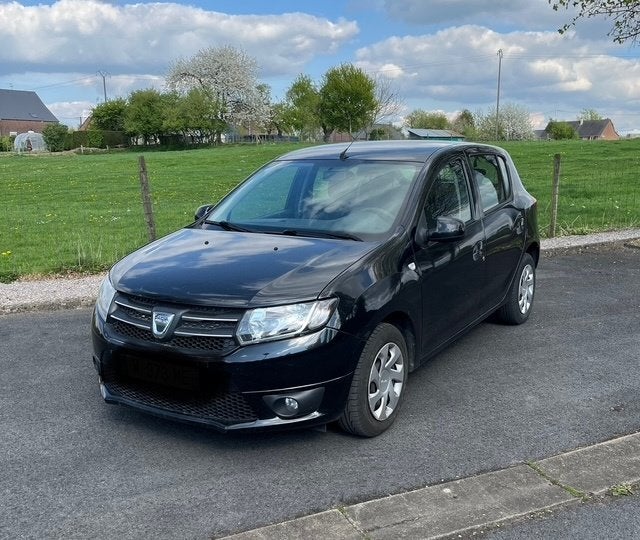 Sandero essence 2eme proprietaire, Autos, Achat, Capteur de stationnement, Boîte manuelle, Noir