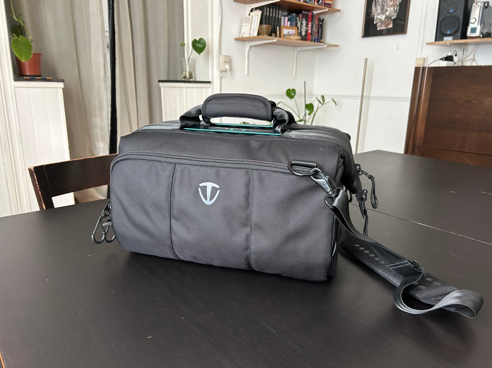 Dr bag Sac Bandoulière Tenba Cineluxe 16, TV, Hi-fi & Vidéo, Enlèvement, Comme neuf