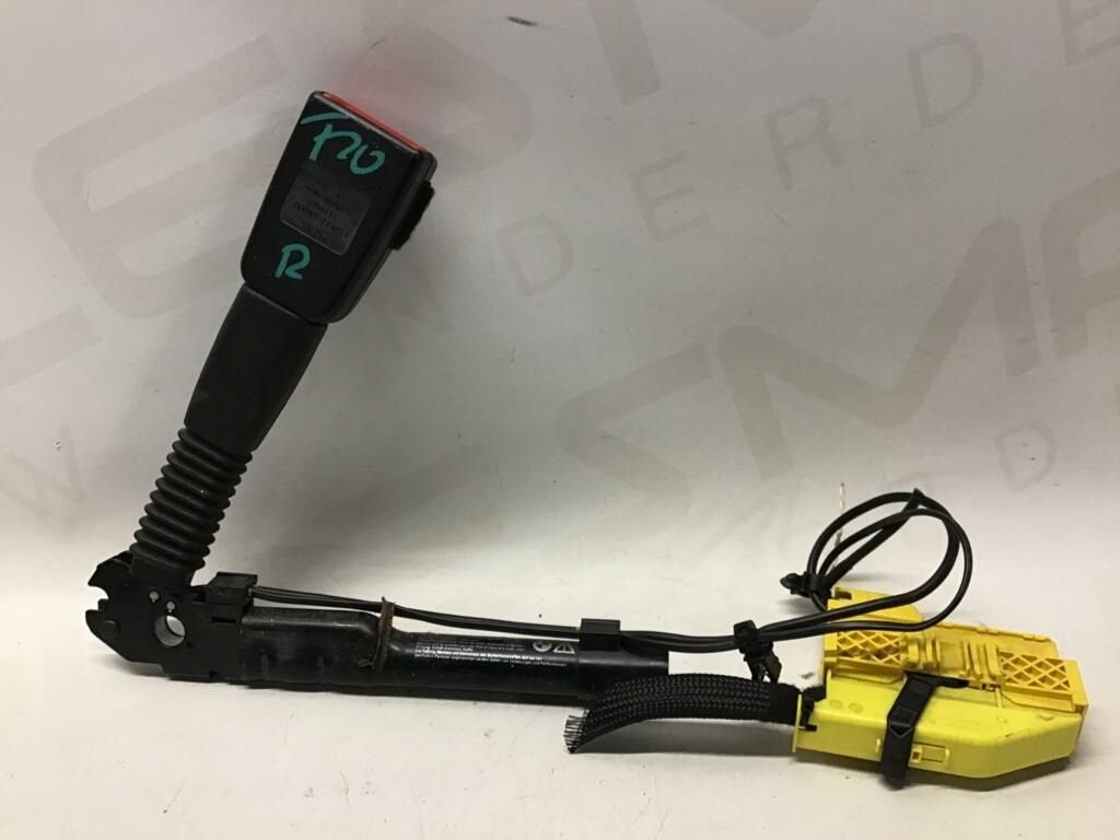 Gordelspanner rechtsvoor BMW 1-serie F20 ('11->) 725938802, -, Utilisé, -, Enlèvement ou Envoi