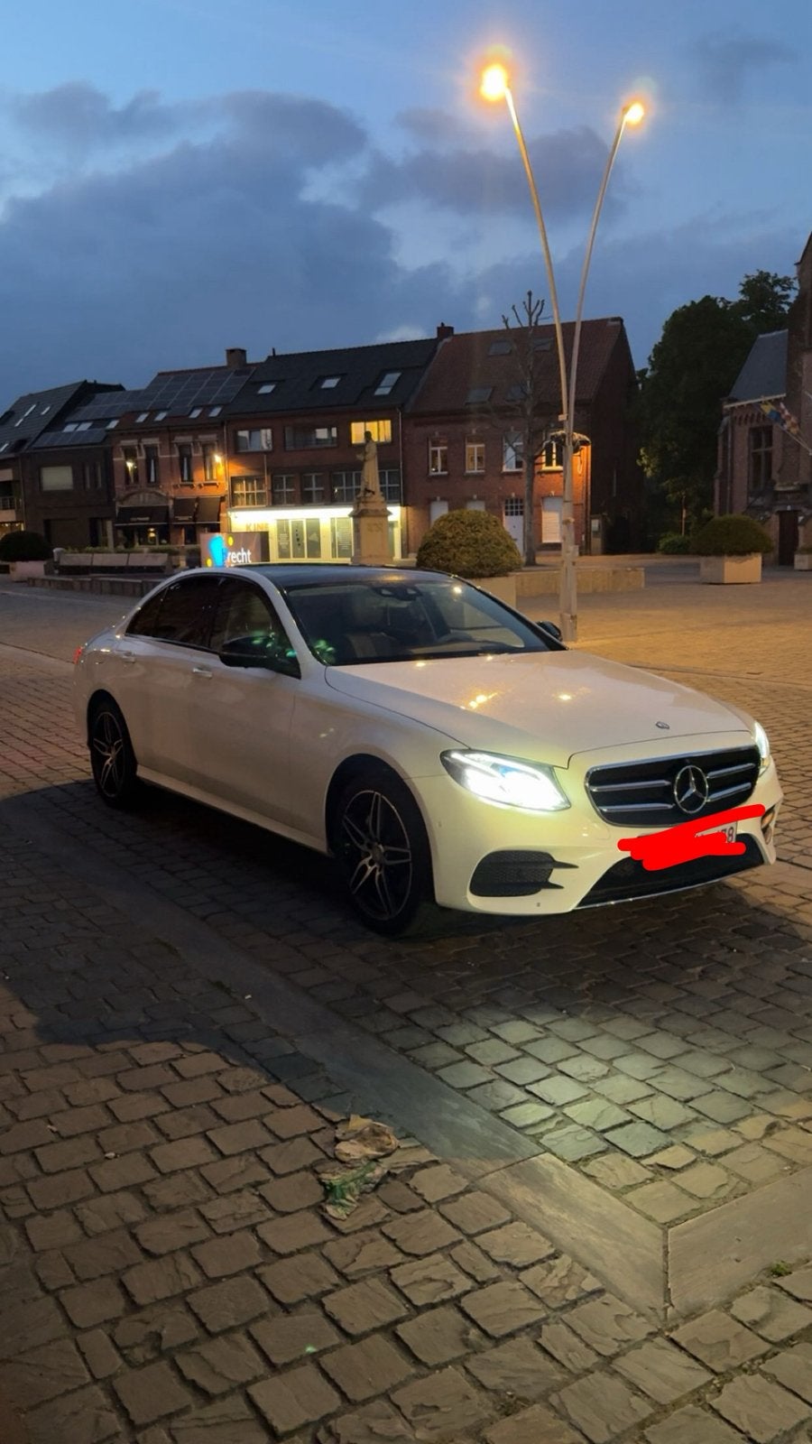 • Betrouwbare Chauffeur & Spoedkoerier – 24/7 Bereikbaar