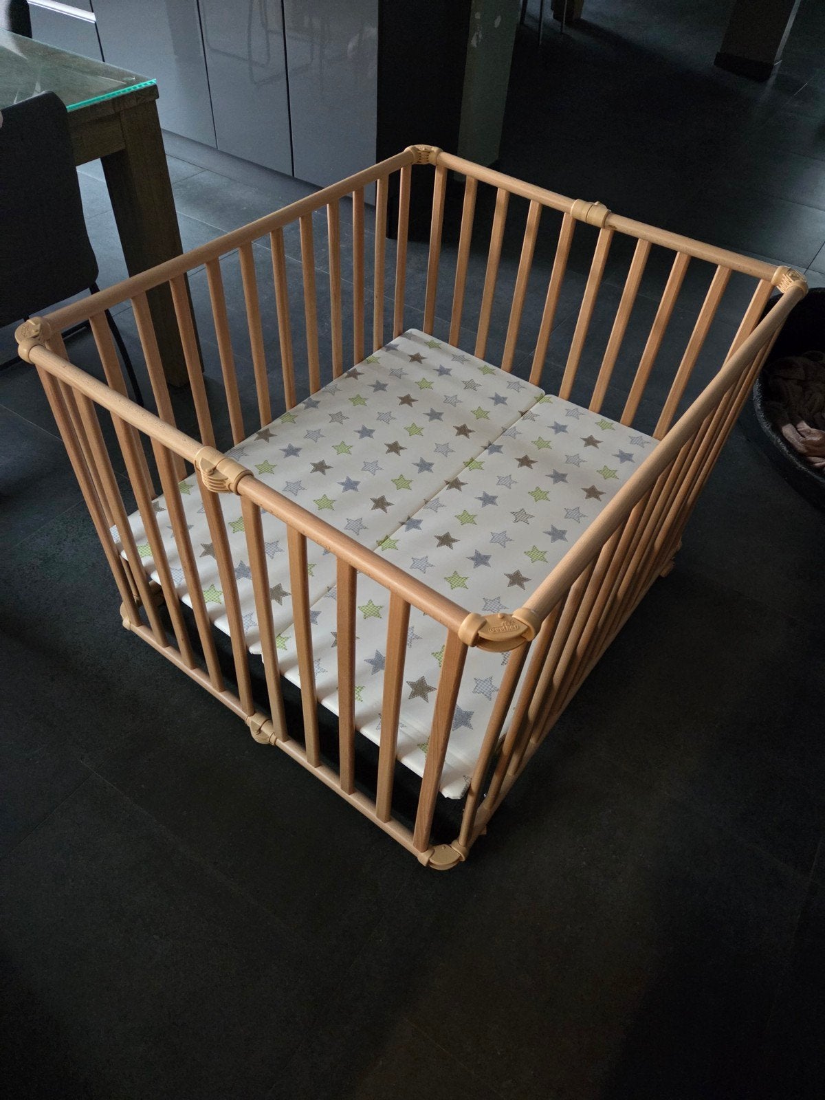 babypark, Ophalen, Zo goed als nieuw, Rechthoekig, Wieltjes