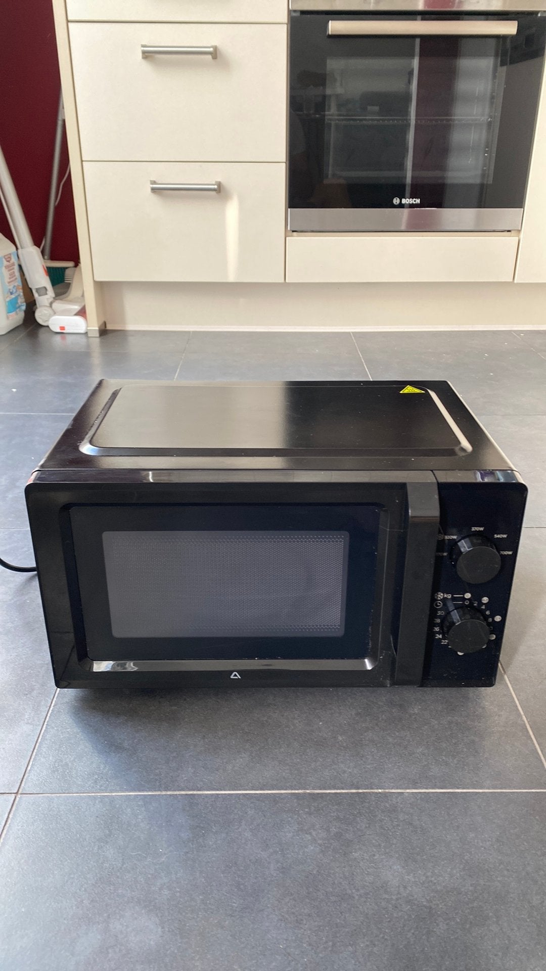 Microwave 700W, Electroménager, Enlèvement ou Envoi, Comme neuf, Moins de 45 cm, Micro-ondes