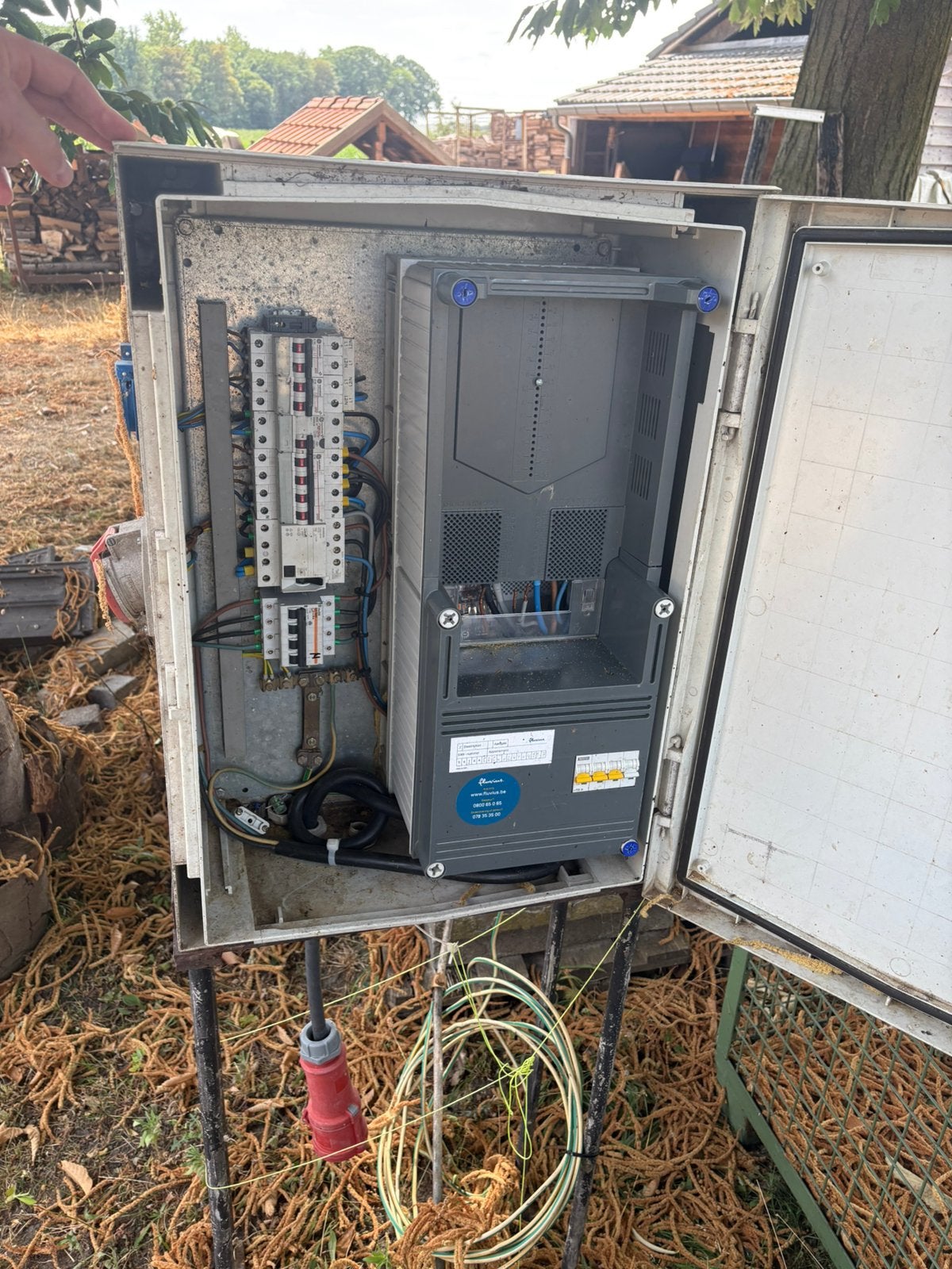 Werfkast met aardingspin en draad, Doe-het-zelf en Bouw, Ophalen, Groepenkast