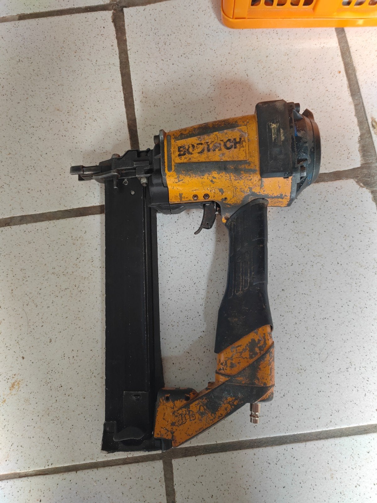 BOSTITCH 650S5-1 16 Gauge, 7/16-Inch Crown Construction Stap, Ophalen, Zo goed als nieuw