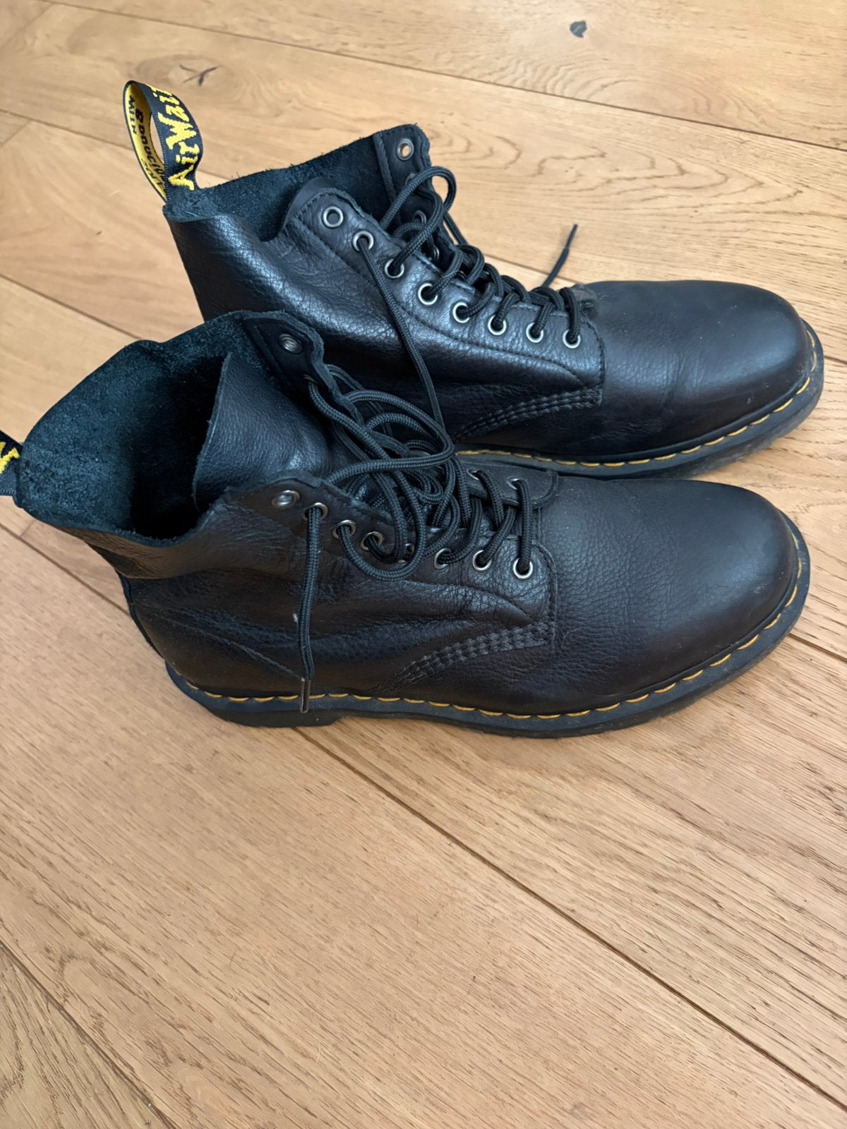 Onberispelijke schoenen van Doc Martens 45, Kleding | Heren, Schoenen, Ophalen, Zo goed als nieuw