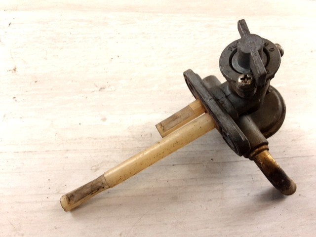Benzinekraan D1-39091, Motoren