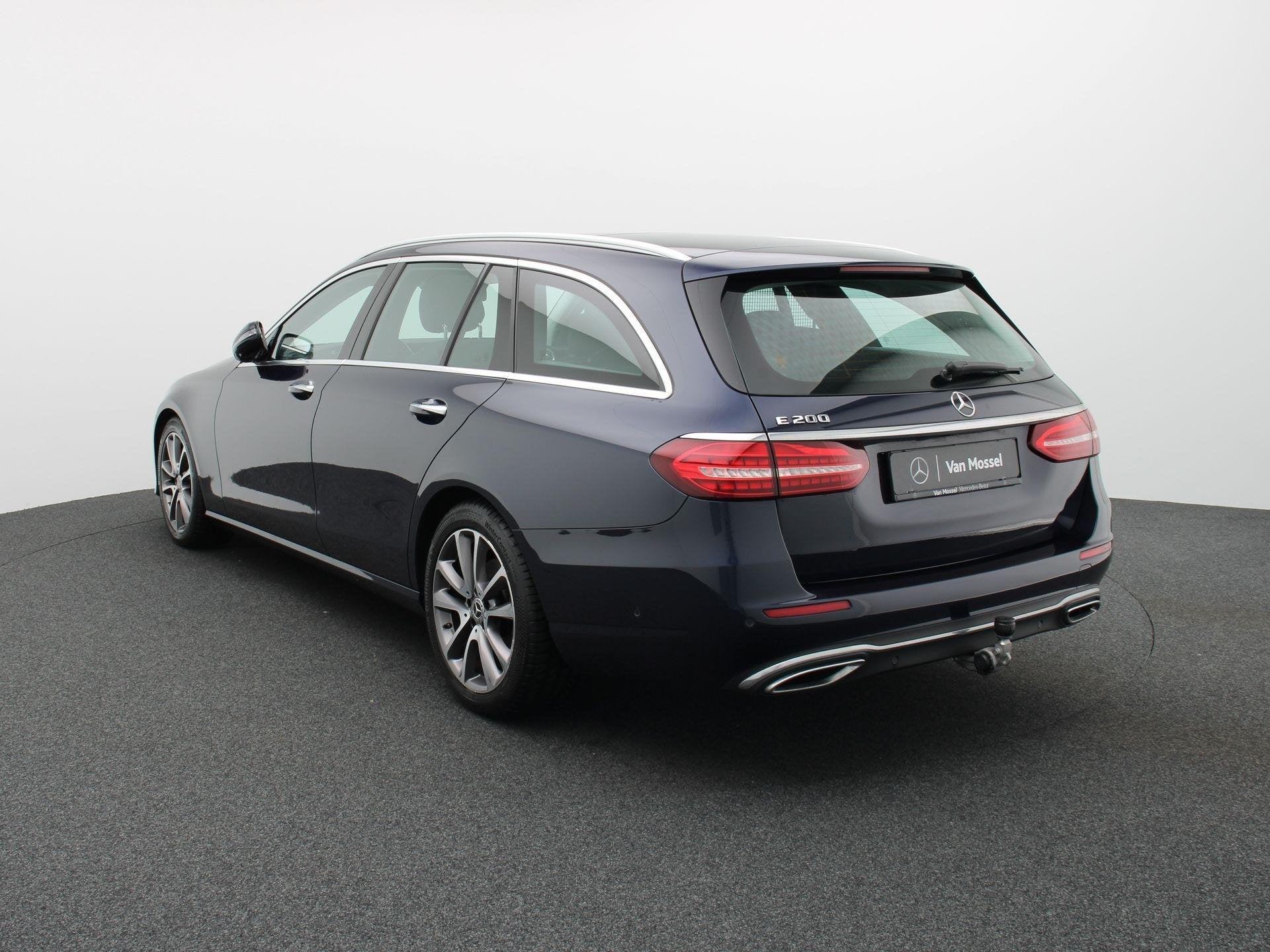 Mercedes-Benz E-Klasse 200 Business Solution Estate + LEDER, Autos, Entreprise, Noir, Automatique, 4 cylindres