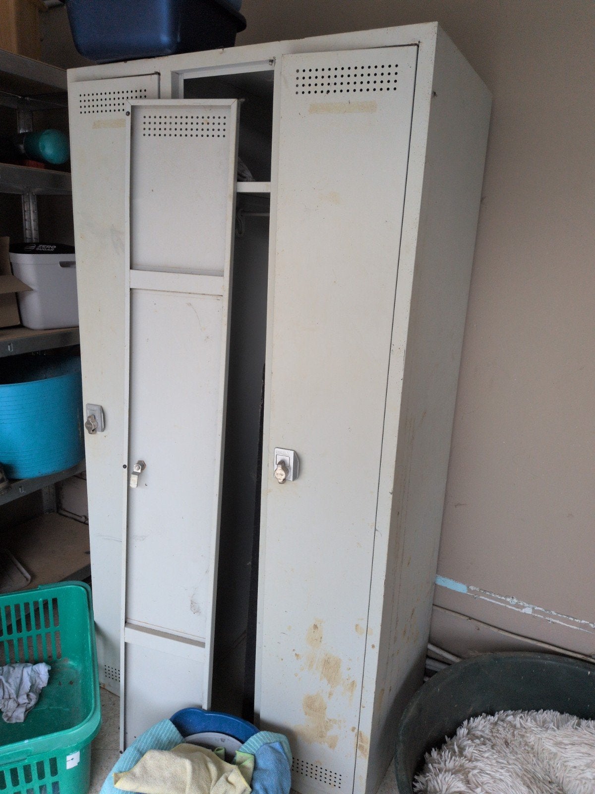 metalen locker - gratis op te halen - oud ijzer, Ophalen