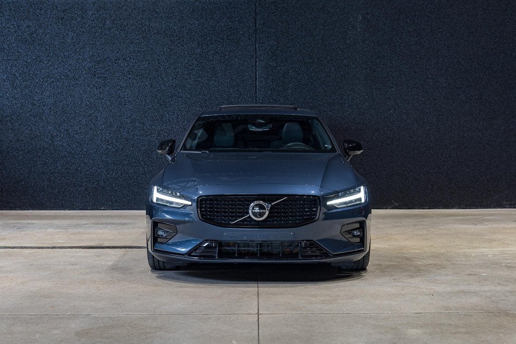 Volvo S60 B5 Ultimate Dark Aut. NAVI | LEDER | H&K Sound | 3, Auto's, Volvo, 4 deurs, Stof, S60, https://public.car-pass.be/vhr/8552a206-da33-464b-a9ca-122b4c43f1a6