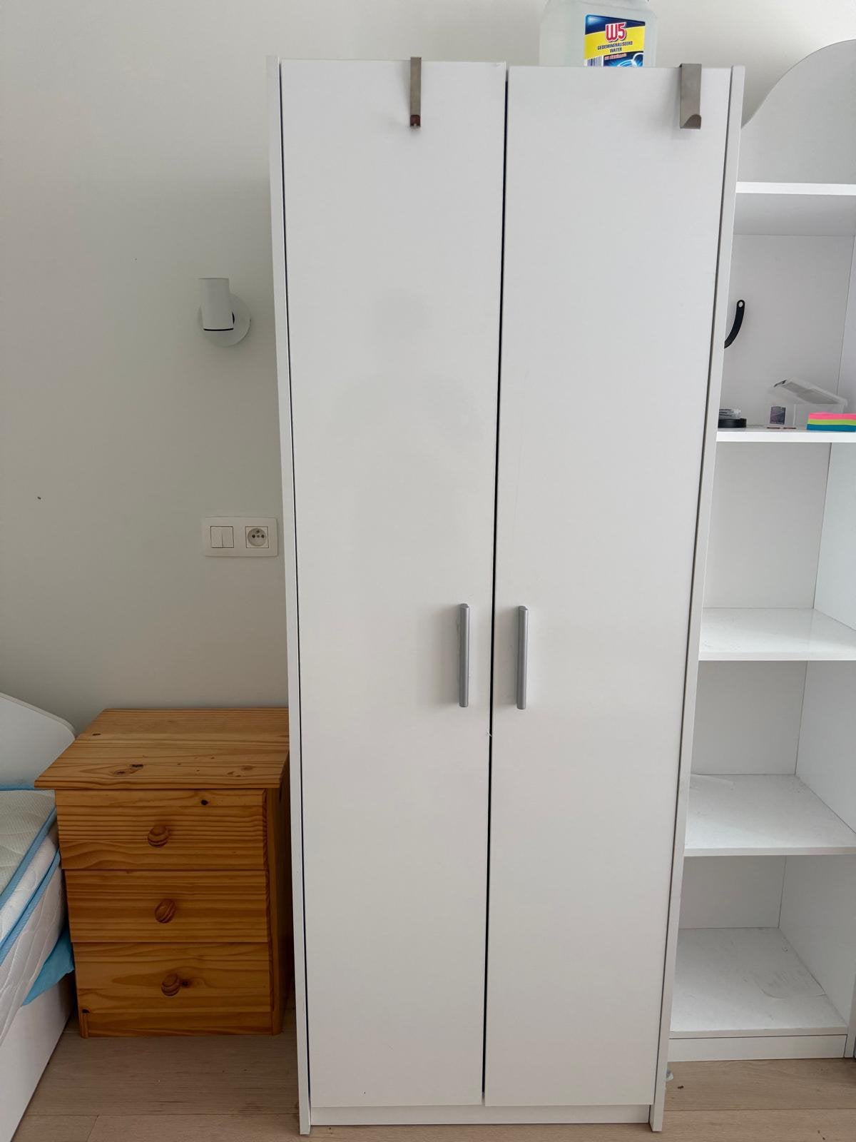 Kinderkamer set, kast, bed, bureau en bureaustoel, Enlèvement, Comme neuf