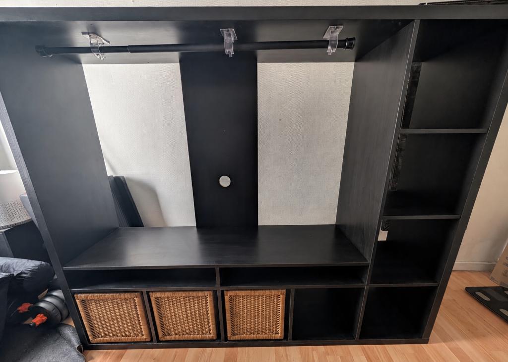 Meuble TV IKEA noir démonté, complet, au plus offrant, Huis en Inrichting, Kasten |Televisiemeubels, Gebruikt, 150 tot 200 cm