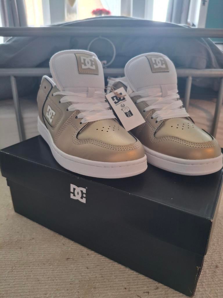 DC schoenen volledig nieuw, Ophalen, Schoenen