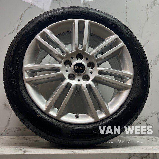 Mini countryman F60 225/50/18 INCH STYLING 532 Bridgestone Z, Gebruikt, -, -, Banden en Velgen