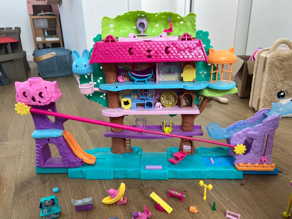Polly pocket boomhut en ijsje, Enfants & Bébés, Jouets | Autre, Enlèvement, Utilisé, Fille