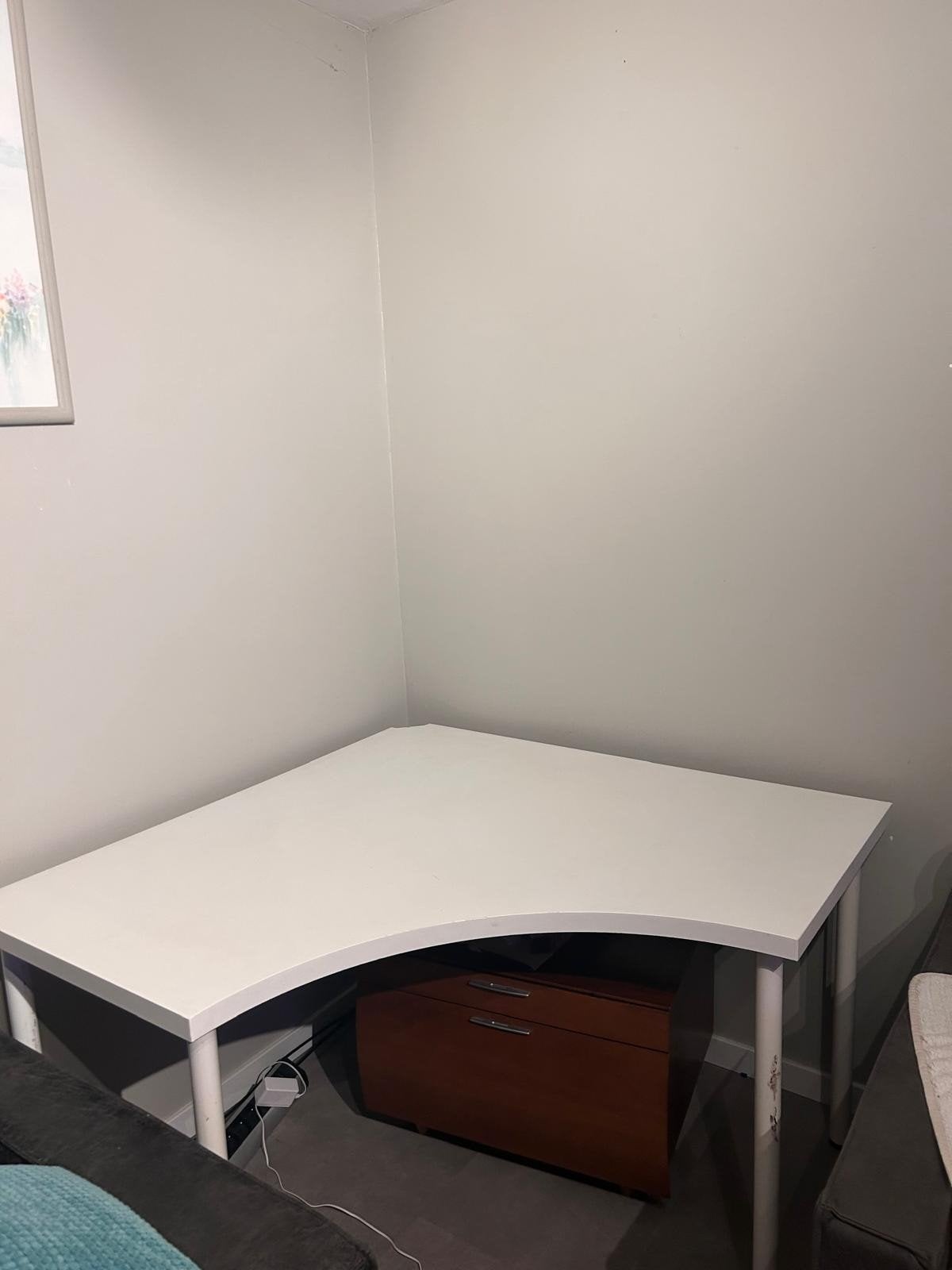 bureau d'angle, Enlèvement, IKEA, Bureau d'angle