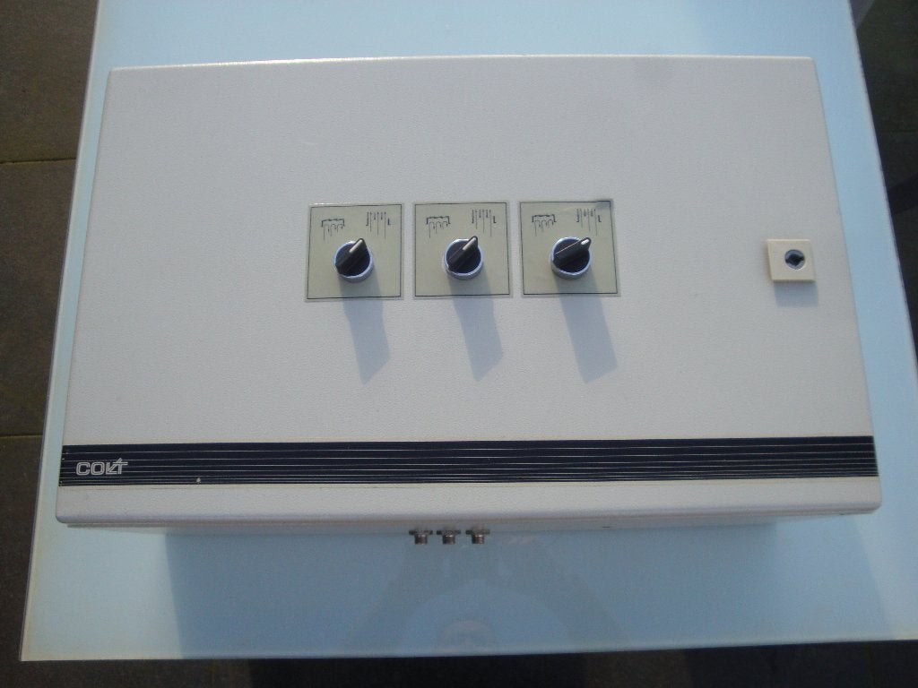 Metalen electro kast met onderdelen - verdeelkast, Enlèvement ou Envoi, Utilisé, Autres marques, Autres types