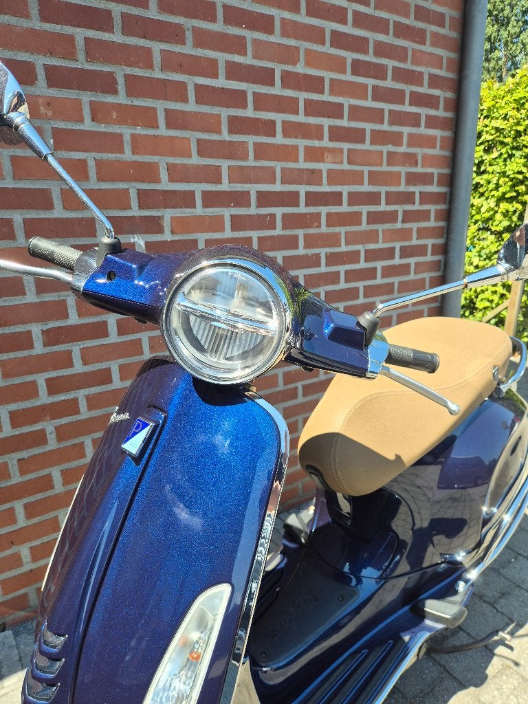 Vespa primavera 50cc B-klasse, Fietsen en Brommers, Ophalen, Gebruikt, Klasse B (45 km/u), 50 cc