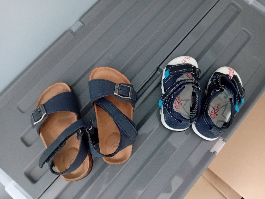 Schoenen, Ophalen, Zo goed als nieuw