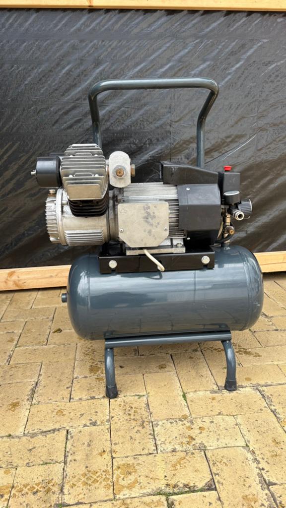 Compresseur d'air 2 cylindres Contimac — professionnel, Bricolage & Construction, Compresseurs, Comme neuf, 6 à 10 bars, 25 à 100 litres