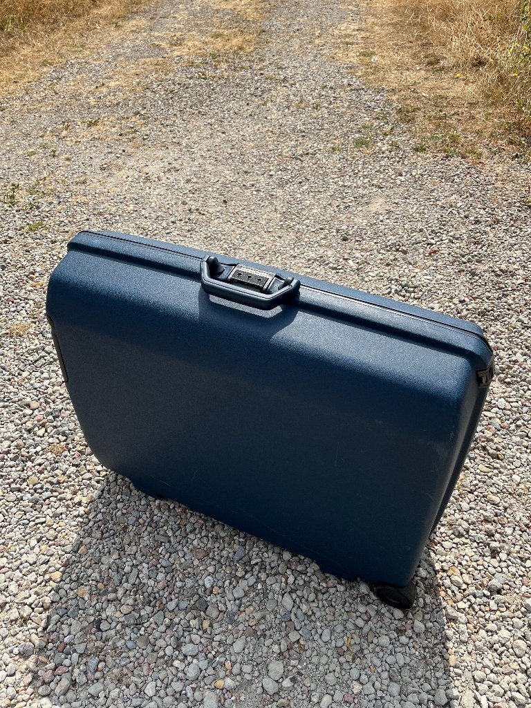 American Tourister reiskoffer met nummerslot, Plastique dur, Moins de 35 cm, Comme neuf, Enlèvement