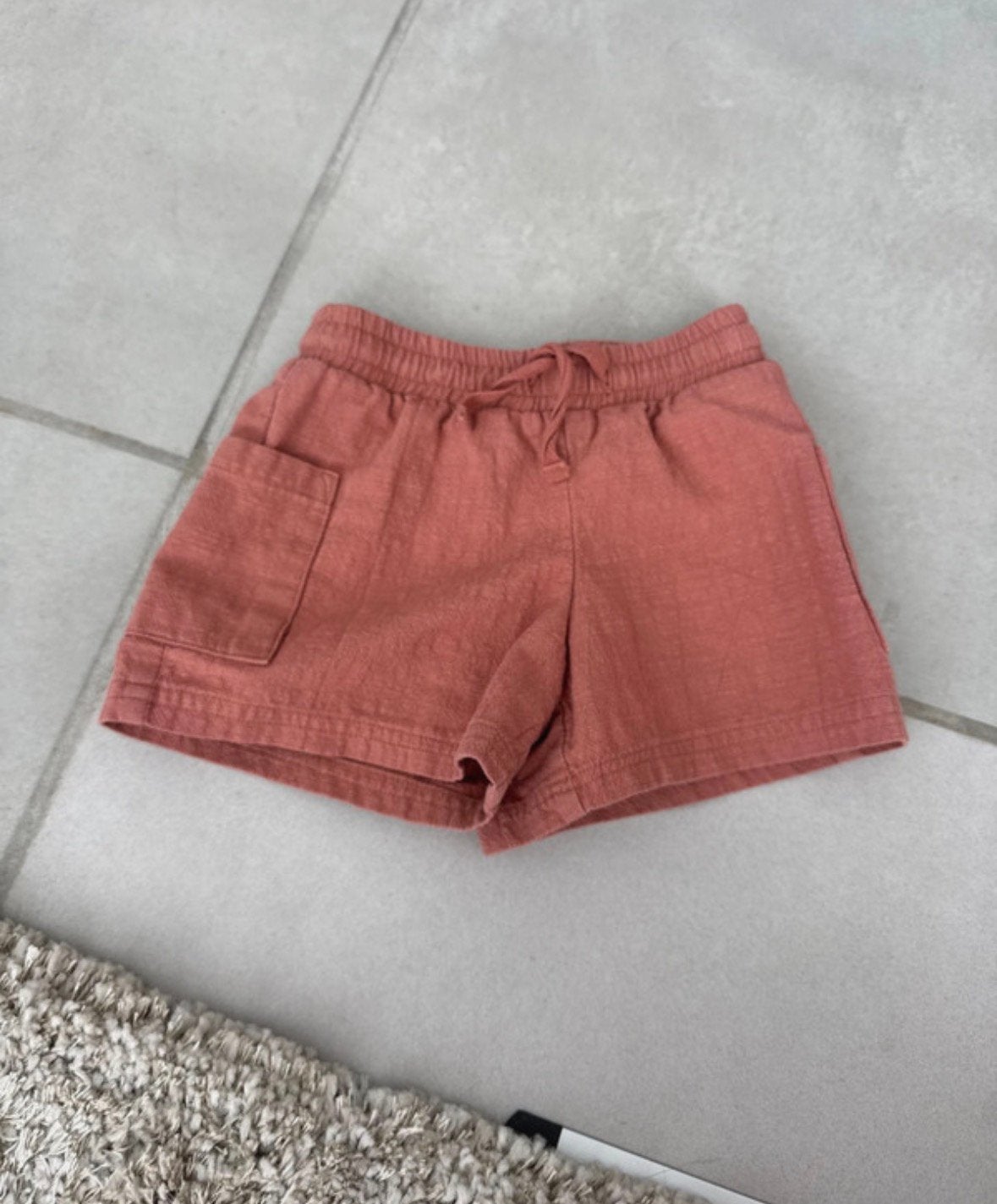 Short van JBC maat 68, Enfants & Bébés, Vêtements de bébé | Taille 68, Enlèvement ou Envoi, Comme neuf, Garçon ou Fille, Pantalon