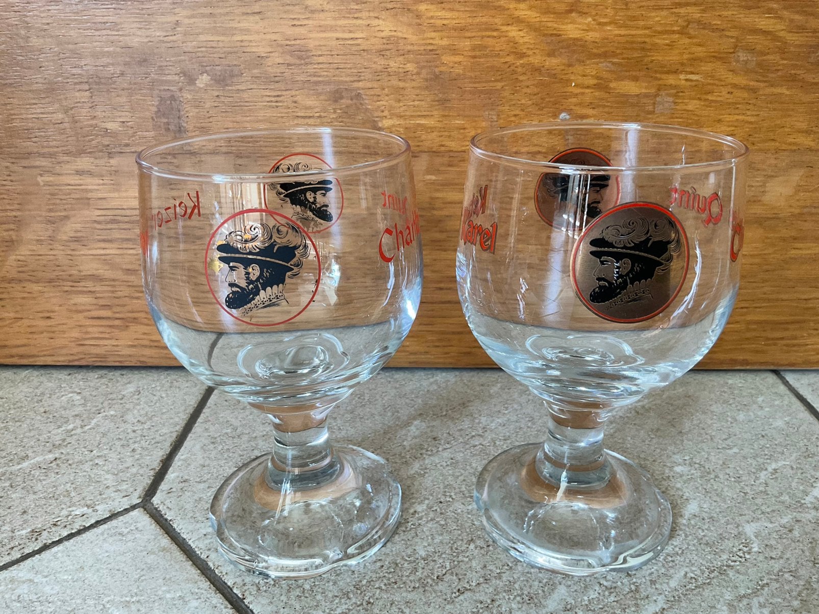 Oude bierglazen Keizer Karel, Verzamelen, Verzenden, Zo goed als nieuw