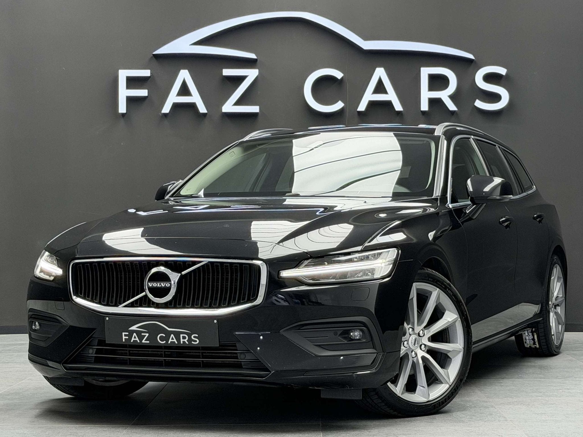 Volvo V60 2.0 D3 Inscription *CUIR + JANTES + GPS + GARANTIE, Autos, Cuir, Achat, Entreprise, Noir