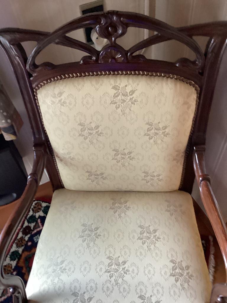 Massief houten/stof vintage stoel, Antiek en Kunst, Ophalen