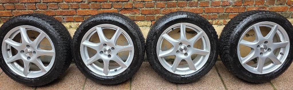 Mooie 16 inch velgen + Continental winterbanden 195/55 R16, Auto-onderdelen, Banden en Velgen, Ophalen, Gebruikt, Velg(en), 16 inch