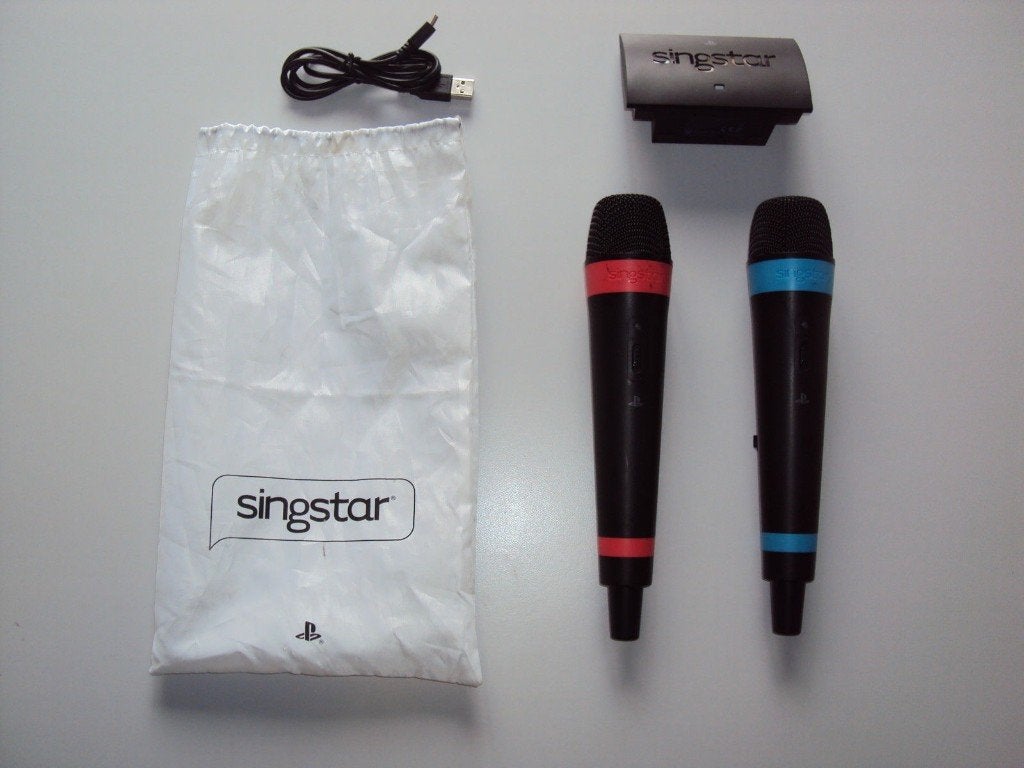 Draadloze Singstar Microfoons, Games en Spelcomputers, Muziek, 2 spelers, Ophalen of Verzenden, Zo goed als nieuw
