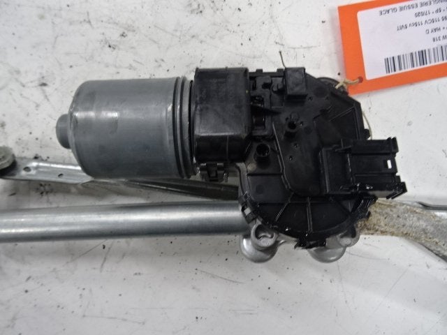 MOTEUR ESSUIE-GLACE AVANT BMW 3 serie Touring (E46 / 3), Autos : Pièces & Accessoires, Mevr. I. Hauben, Utilisé, BMW, Rue de l'Espoir 34 34
4030  GRIVEGNÉE, BE