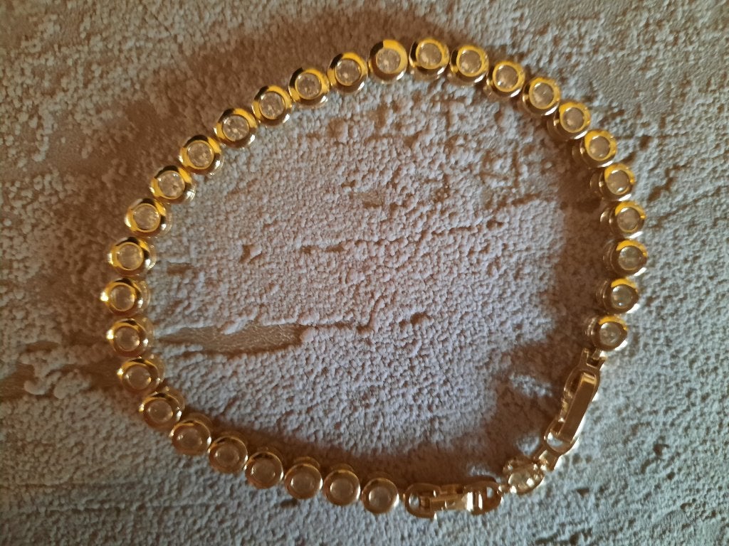 Fijn goudkleurig armbandje, Bijoux, Sacs & Beauté, Bracelets, Enlèvement ou Envoi, Neuf, Or, Avec strass