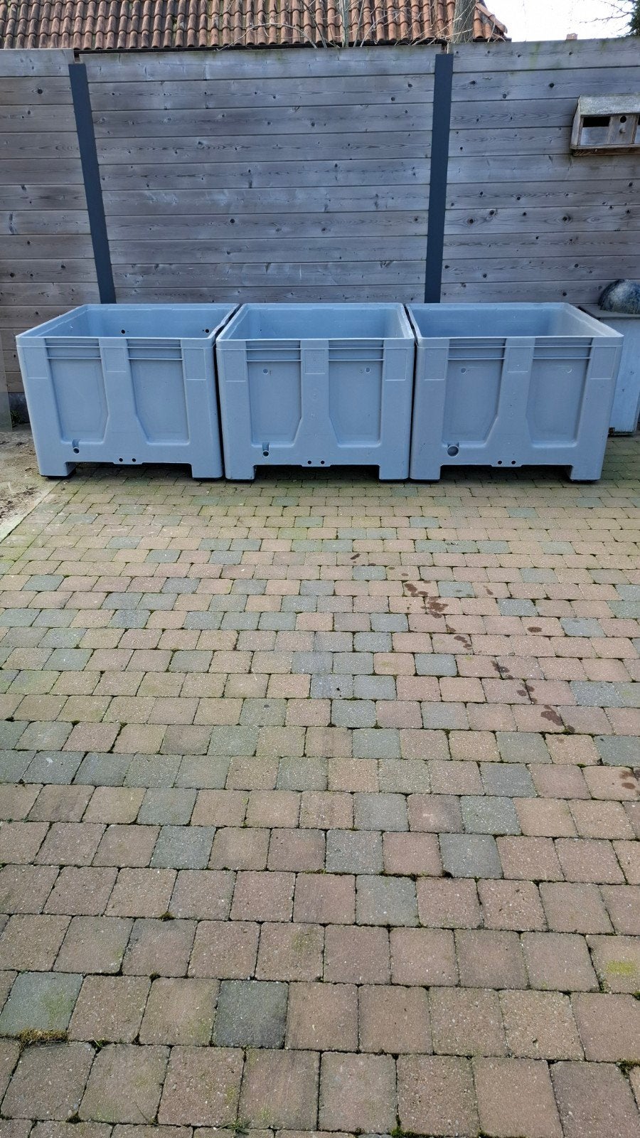 palletbox stapelbak voederbak waterbak, Dieren en Toebehoren, Ophalen, Zo goed als nieuw