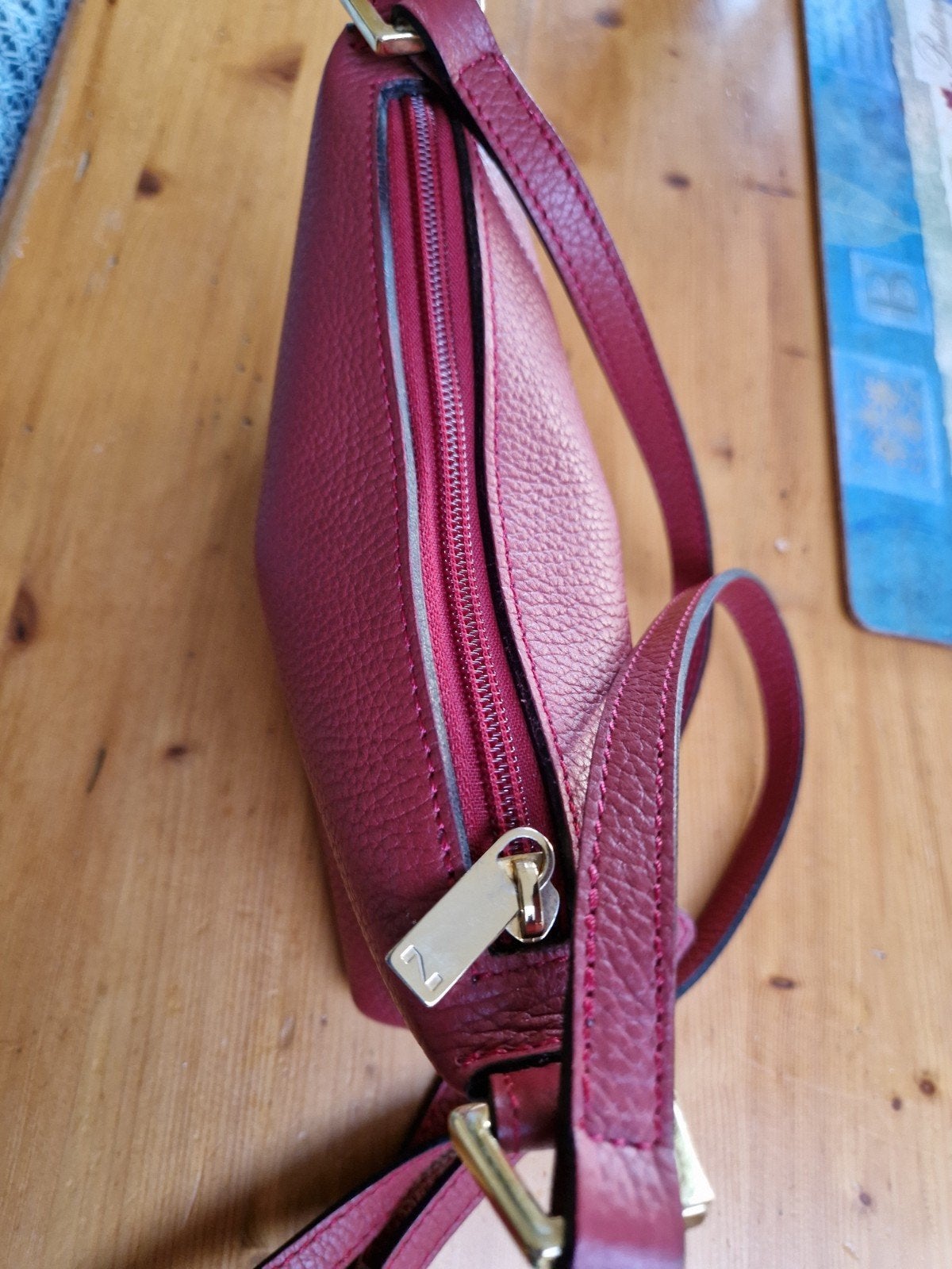 sac bandoulière en cuir grainé bordeaux Natan, Enlèvement ou Envoi