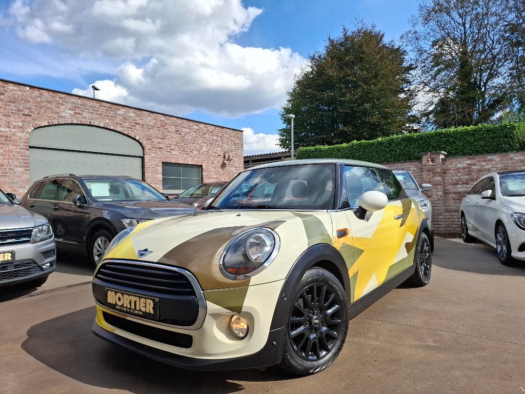 Mini One,1.5i/118km/102pk,Automaat,Navi,Pdc,Cc,Garantie, Auto's, Stof, Wit, Bedrijf, 3 cilinders