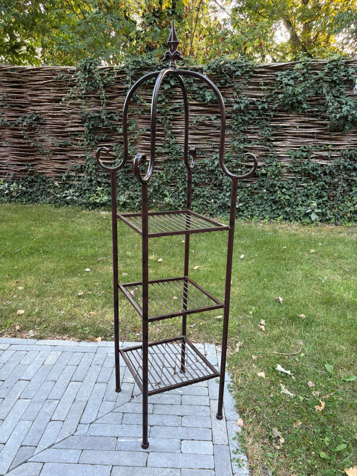 Rekje met 3 etages, Ophalen, Zo goed als nieuw